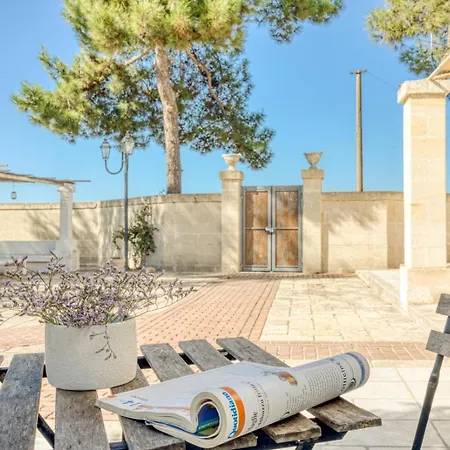 Masseria Presuti Фермерский дом