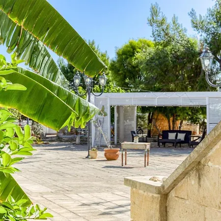 Masseria Presuti Фермерский дом